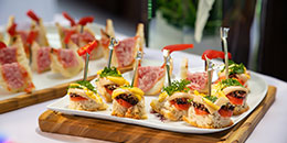 a484a19f6dFingerfood.jpg
