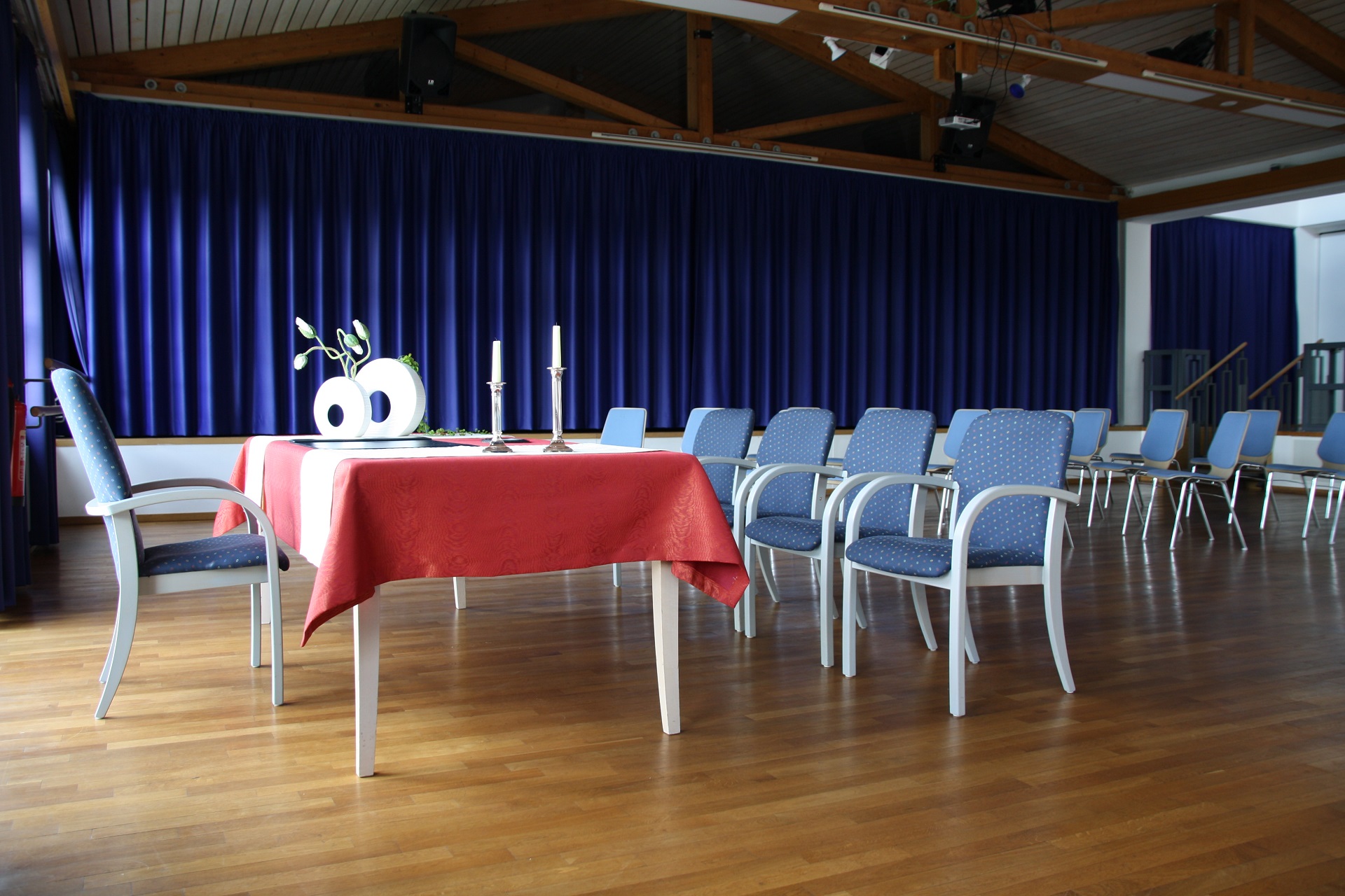 7efcda32d2Festsaal_Traung_(3).JPG